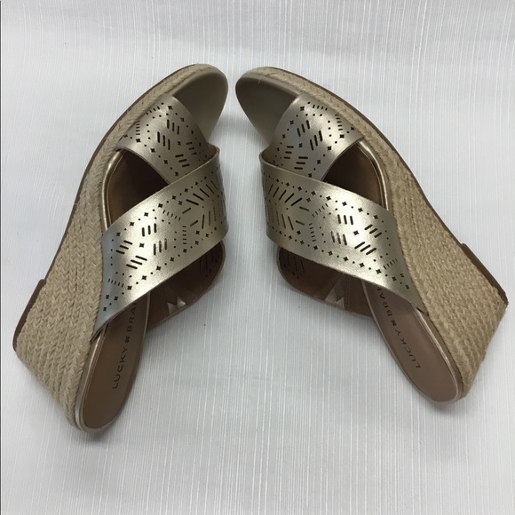 Lucky Brand Gold Slide-On Wedges - Picture 2 of 7